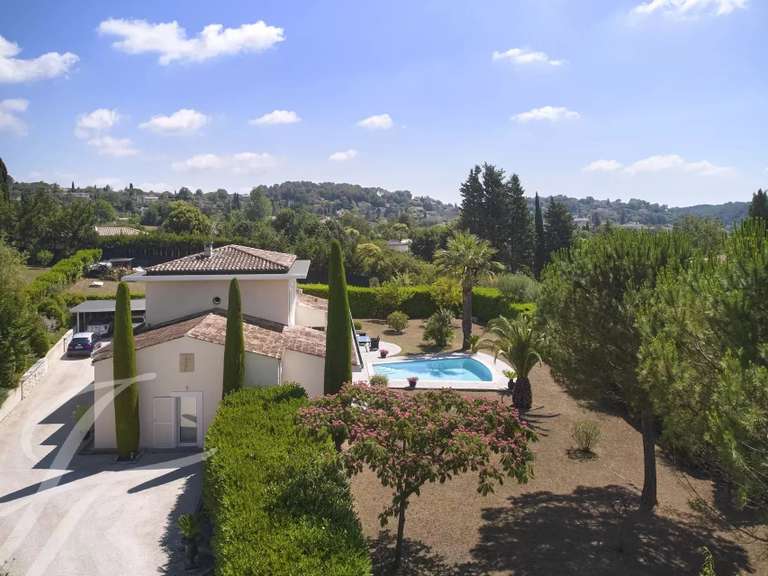 Maison Châteauneuf-Grasse - 4 chambres - 281m²