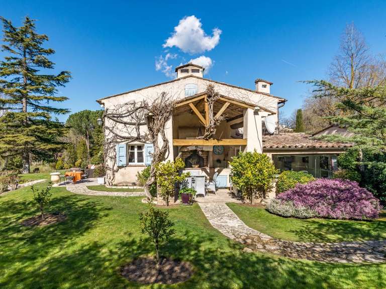 Maison Châteauneuf-Grasse - 5 chambres - 330m²
