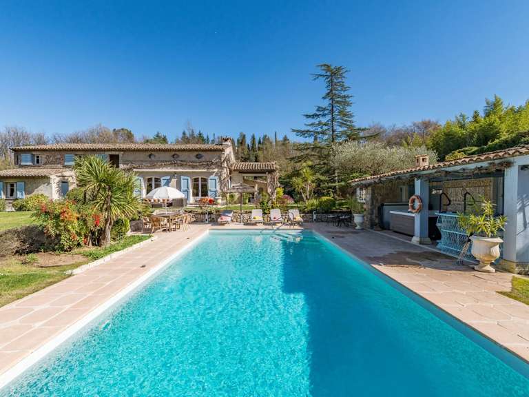 Maison Châteauneuf-Grasse - 5 chambres - 330m²