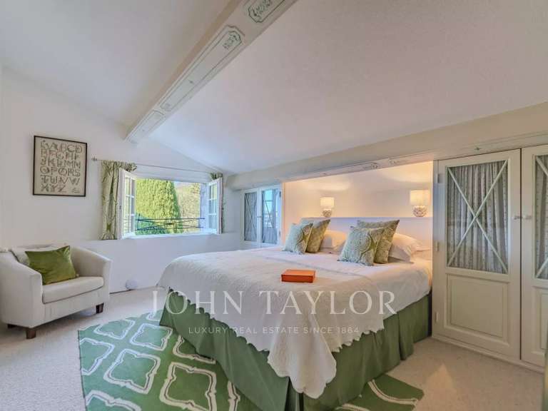 House Châteauneuf-Grasse - 6 bedrooms - 386m²