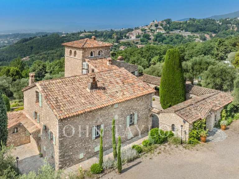 Maison Châteauneuf-Grasse - 6 chambres - 386m²