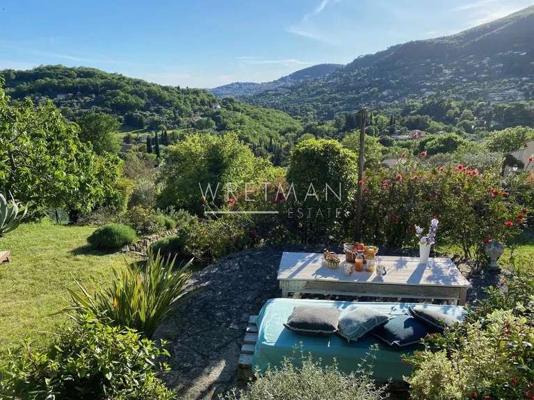 House Châteauneuf-Grasse - 3 bedrooms - 201m²