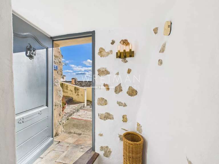 Maison Châteauneuf-Grasse - 3 chambres - 135m²