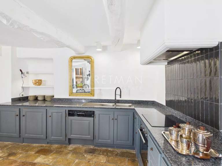 Maison Châteauneuf-Grasse - 3 chambres - 135m²