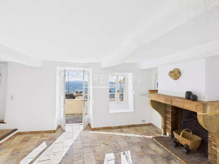 Maison Châteauneuf-Grasse - 3 chambres - 135m²