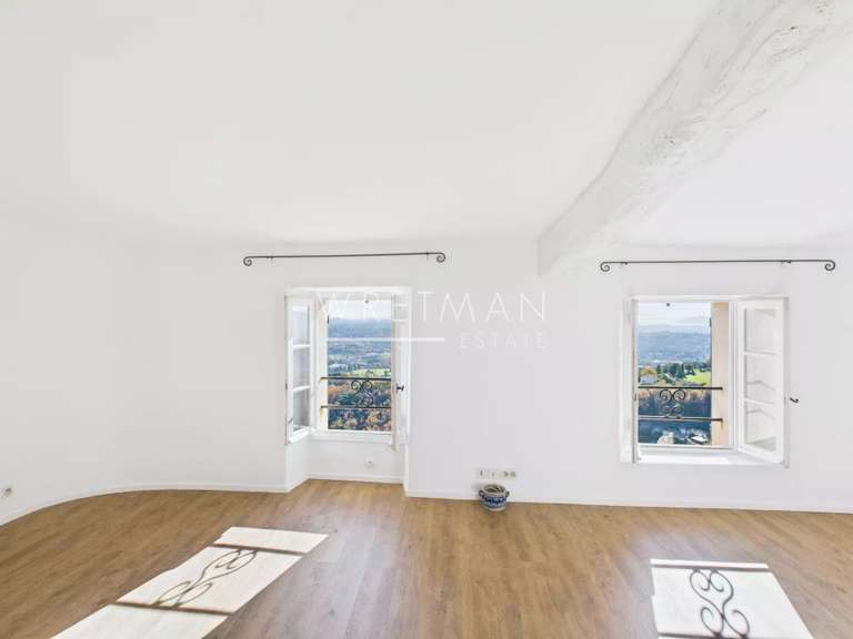 Maison Châteauneuf-Grasse - 3 chambres - 135m²