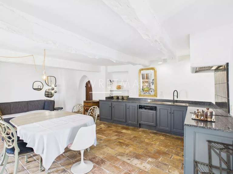 Maison Châteauneuf-Grasse - 3 chambres - 135m²