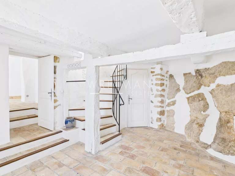 Maison Châteauneuf-Grasse - 3 chambres - 135m²