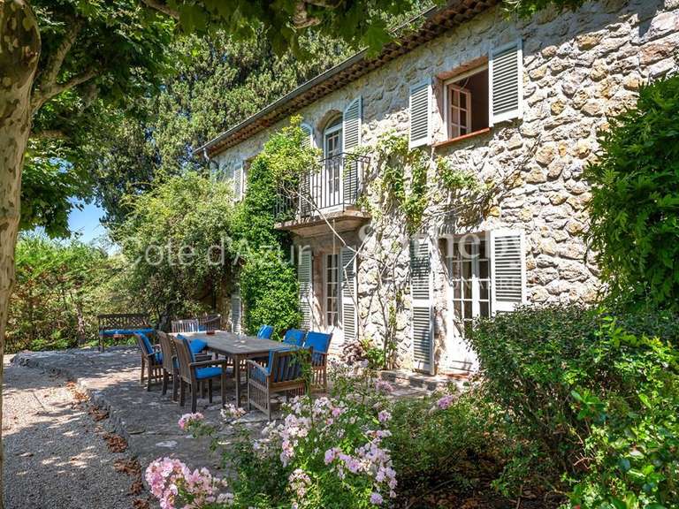 Maison Châteauneuf-Grasse - 8 chambres - 344m²