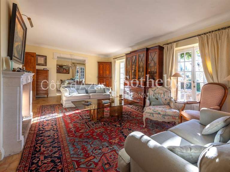 Maison Châteauneuf-Grasse - 8 chambres - 344m²