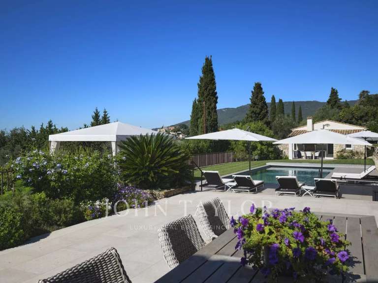 Maison Châteauneuf-Grasse - 6 chambres - 391m²