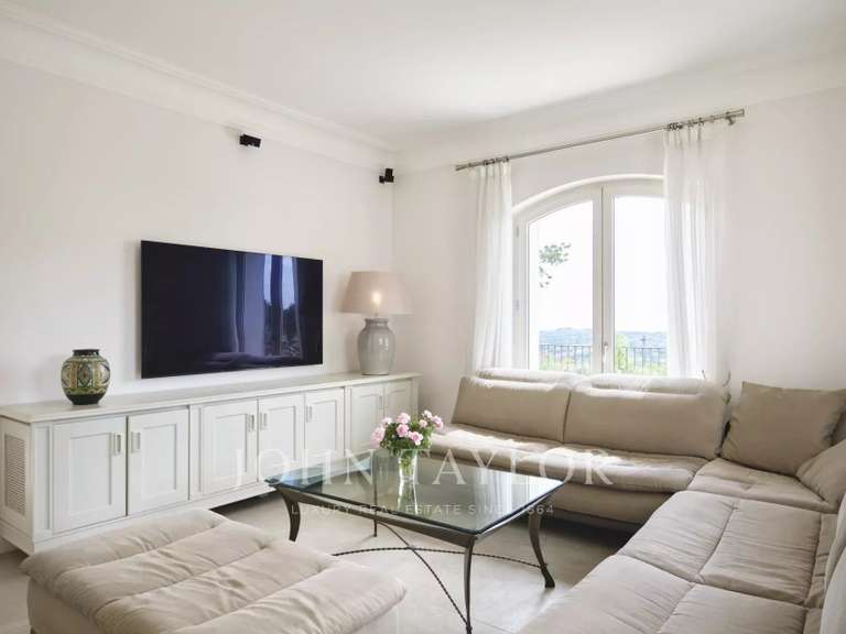 Maison Châteauneuf-Grasse - 6 chambres - 391m²