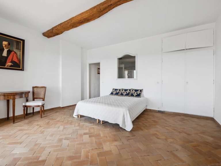 Maison Châteauneuf-Grasse - 2 chambres - 193m²