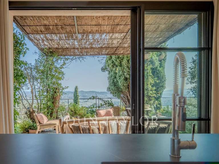 House Châteauneuf-Grasse - 4 bedrooms - 239m²