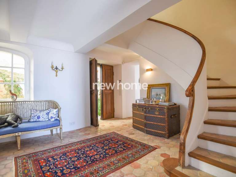 Maison Châteauneuf-Grasse - 6 chambres - 325m²