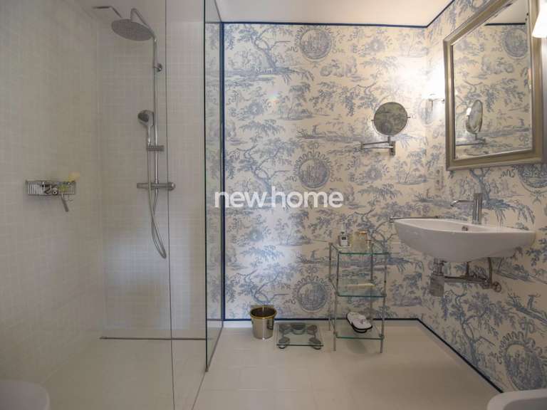 Maison Châteauneuf-Grasse - 6 chambres - 325m²