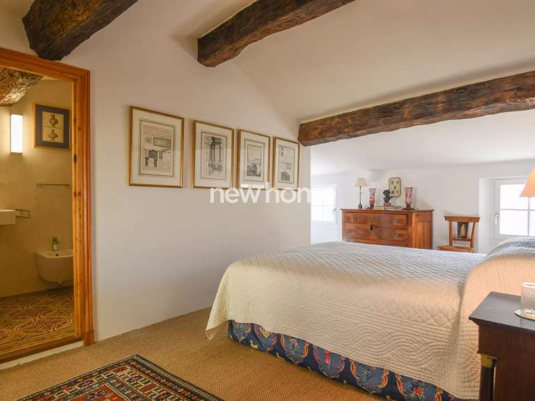 Maison Châteauneuf-Grasse - 6 chambres - 325m²