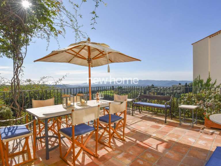 Maison Châteauneuf-Grasse - 6 chambres - 325m²