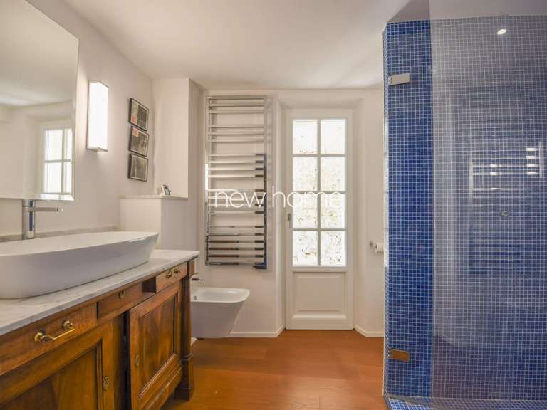 Maison Châteauneuf-Grasse - 6 chambres - 325m²