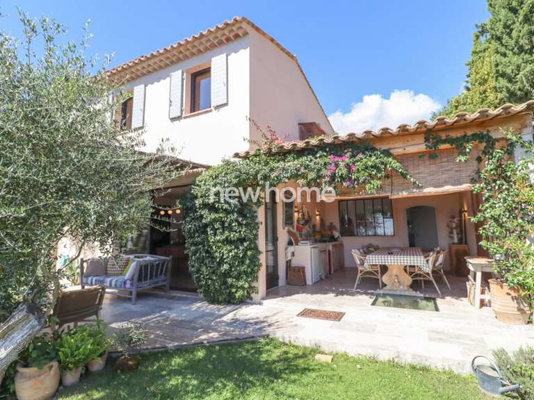 Maison avec Vue sur mer Châteauneuf-Grasse - 5 chambres - 247m²