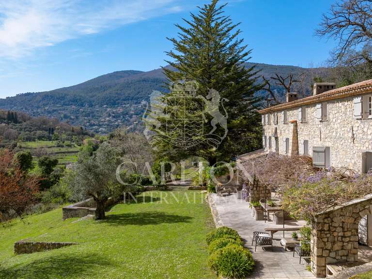 Maison Châteauneuf-Grasse - 5 chambres - 400m²