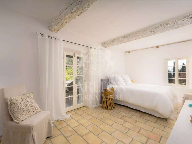 Maison Châteauneuf-Grasse - 5 chambres - 400m²