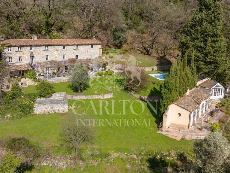 Maison Châteauneuf-Grasse - 5 chambres - 400m²