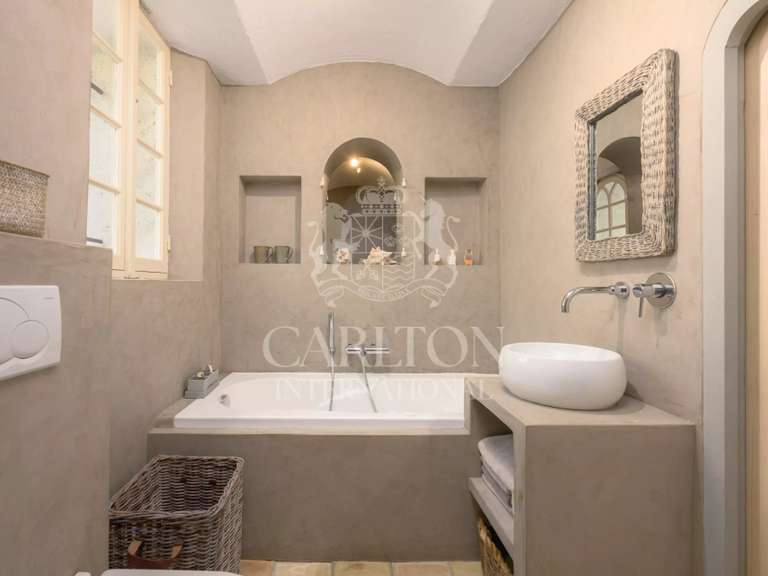 Maison Châteauneuf-Grasse - 5 chambres - 400m²