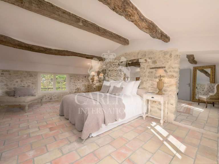 Maison Châteauneuf-Grasse - 5 chambres - 400m²