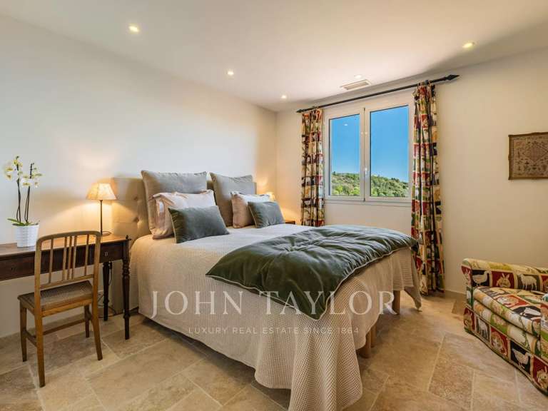 House Châteauneuf-Grasse - 7 bedrooms - 504m²