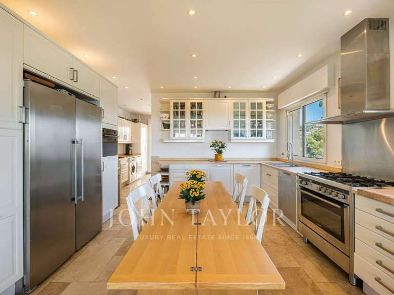House Châteauneuf-Grasse - 7 bedrooms - 504m²