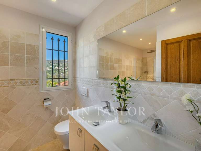 House Châteauneuf-Grasse - 7 bedrooms - 504m²