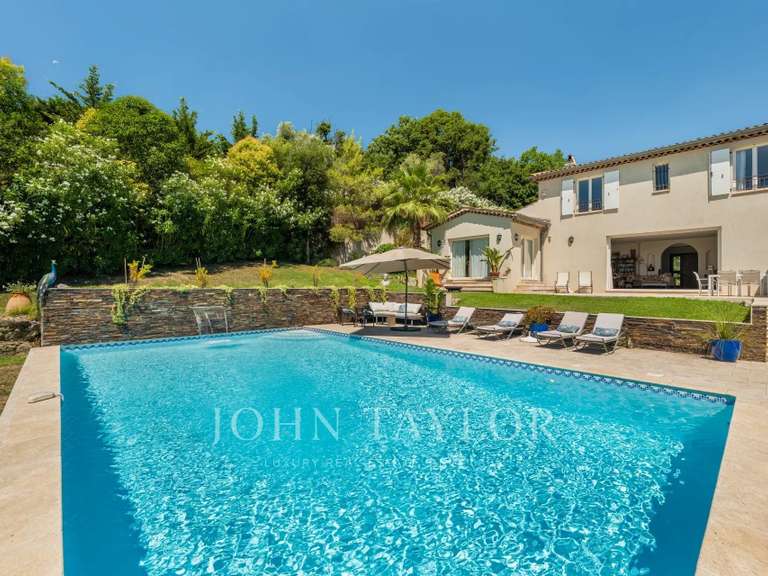 Maison Châteauneuf-Grasse - 7 chambres - 504m²