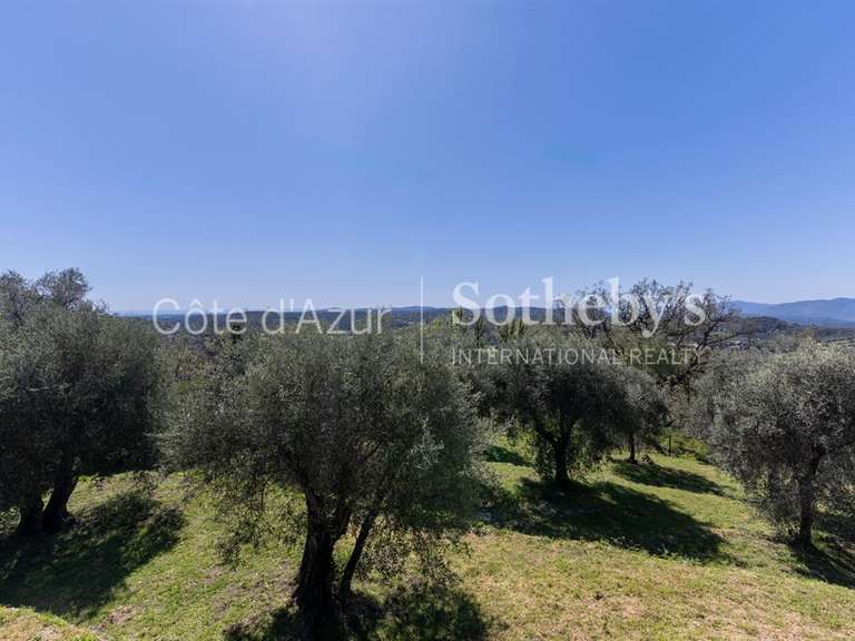 Maison Châteauneuf-Grasse - 8 chambres - 255m²