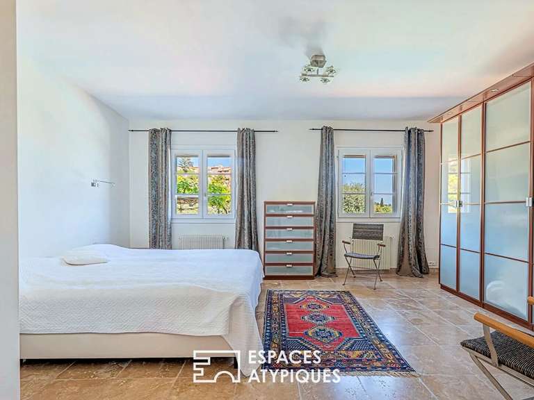 Maison Châteauneuf-Grasse - 5 chambres - 270m²