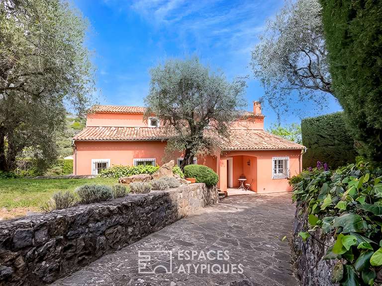 Maison Châteauneuf-Grasse - 5 chambres - 270m²