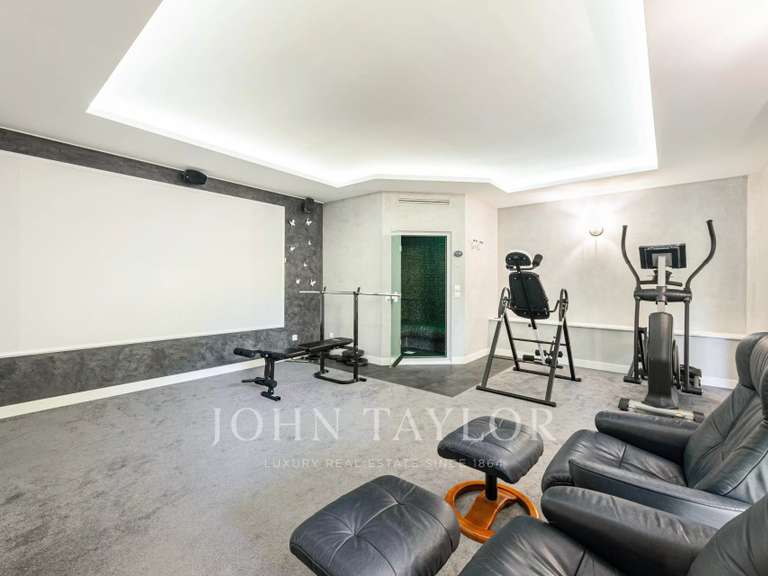 Maison Châteauneuf-Grasse - 4 chambres - 236m²