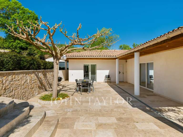 Maison Châteauneuf-Grasse - 4 chambres - 236m²
