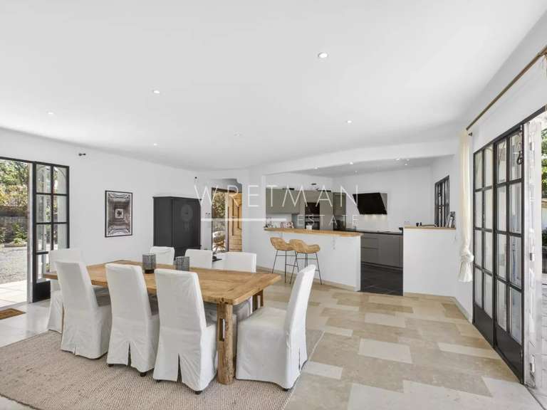 Maison Châteauneuf-Grasse - 4 chambres - 225m²