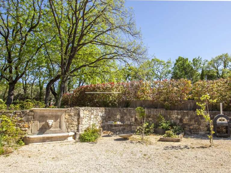 Maison Châteauneuf-Grasse - 4 chambres - 225m²