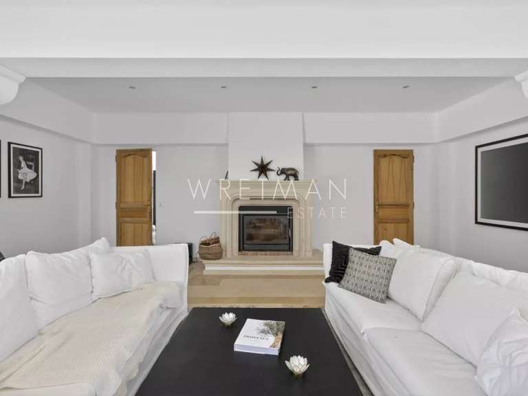 Maison Châteauneuf-Grasse - 4 chambres - 225m²