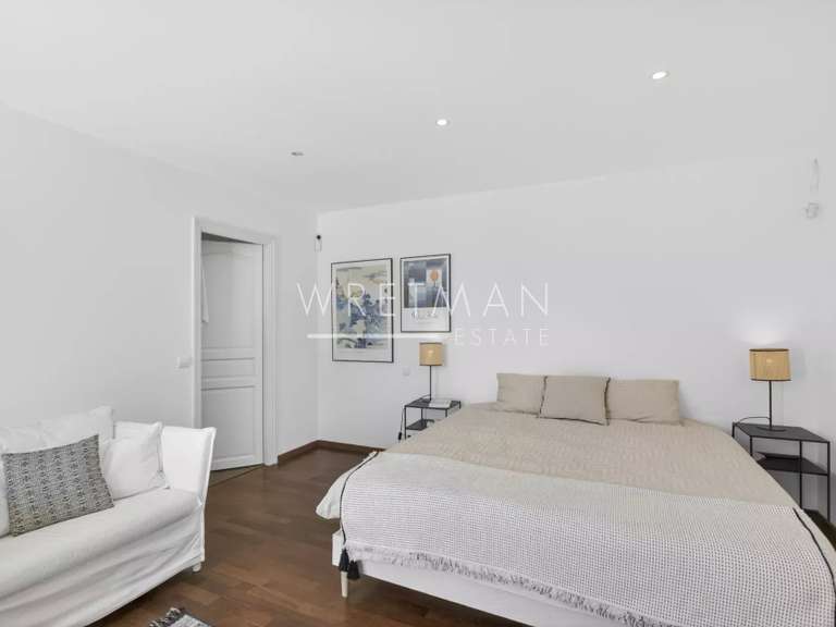 Maison Châteauneuf-Grasse - 4 chambres - 225m²