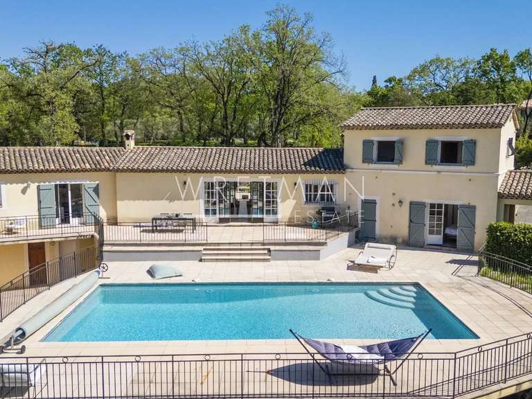 Maison Châteauneuf-Grasse - 4 chambres - 225m²
