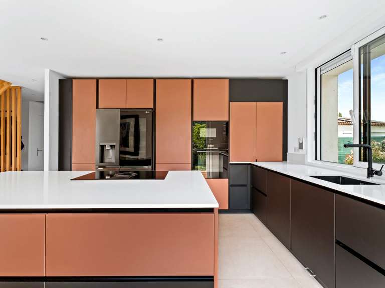 Maison Châteauneuf-Grasse - 3 chambres - 138m²
