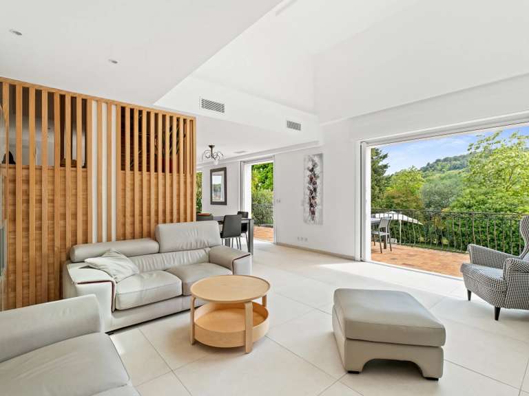 Maison Châteauneuf-Grasse - 3 chambres - 138m²