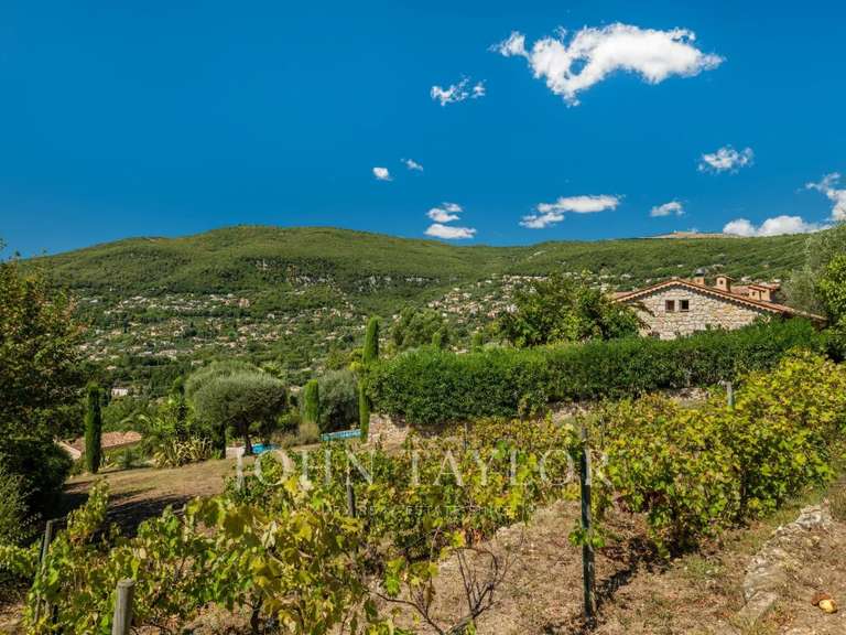 Maison Châteauneuf-Grasse - 4 chambres - 330m²