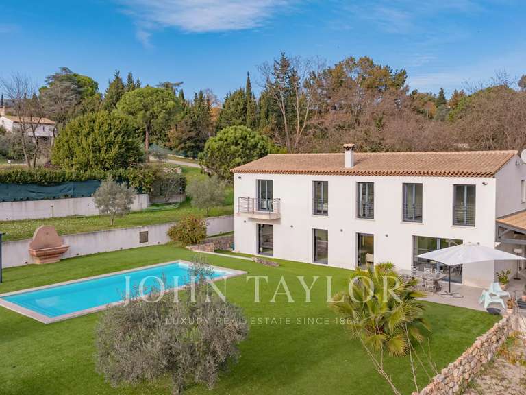 Maison Châteauneuf-Grasse - 4 chambres - 377m²