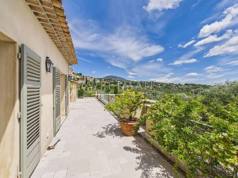Maison Châteauneuf-Grasse - 5 chambres - 338m²