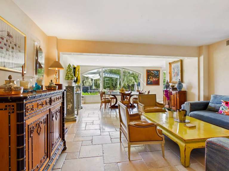 Maison Châteauneuf-Grasse - 5 chambres - 338m²