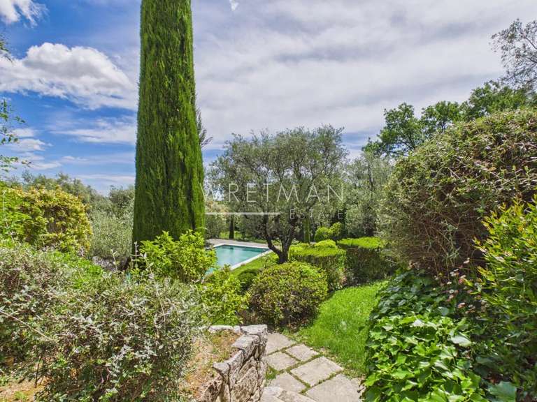 Maison Châteauneuf-Grasse - 5 chambres - 338m²